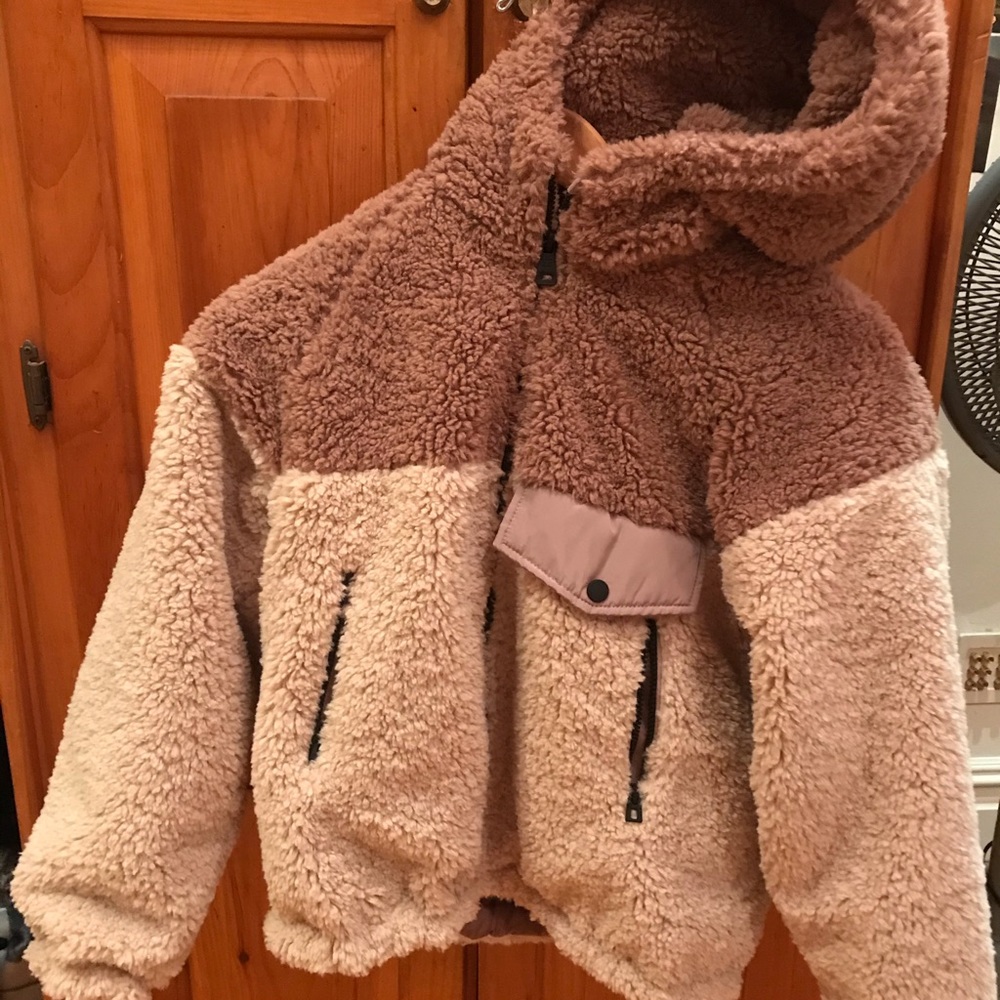 Fuzzy GORGEOUS Zara Zip Up sweater